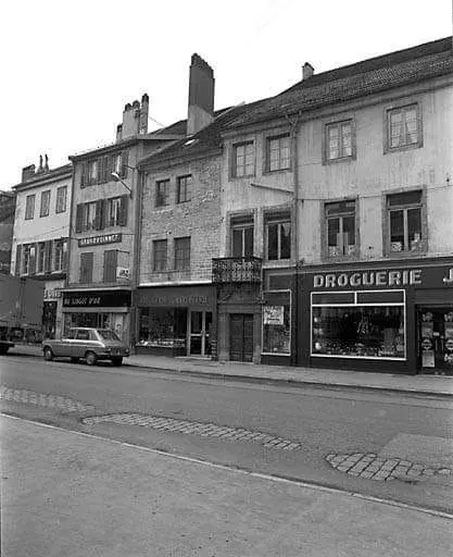 La rue de la droguerie Laborier au centre-ville de Pontarlier, photo d'archive